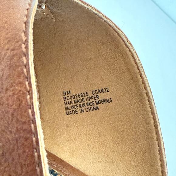 BOC Gina SlipOn Leather Crisscross Platform Sandals Sz 9 Chunky Brown Granny New - Picture 3 of 10